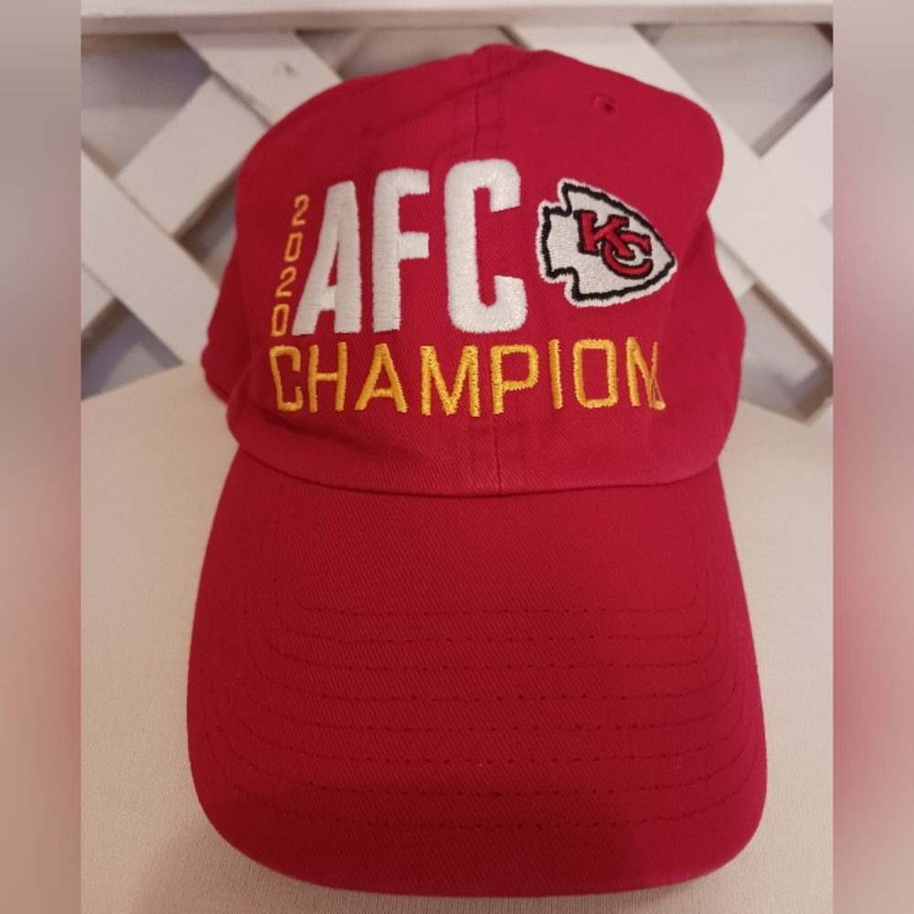 Kansas City Chief's ball hat.